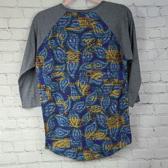 LuLaRoe Randy Tee Unisex Purple Paisley Print Medium Shirt Top Raglan Sleeve - Picture 7 of 8